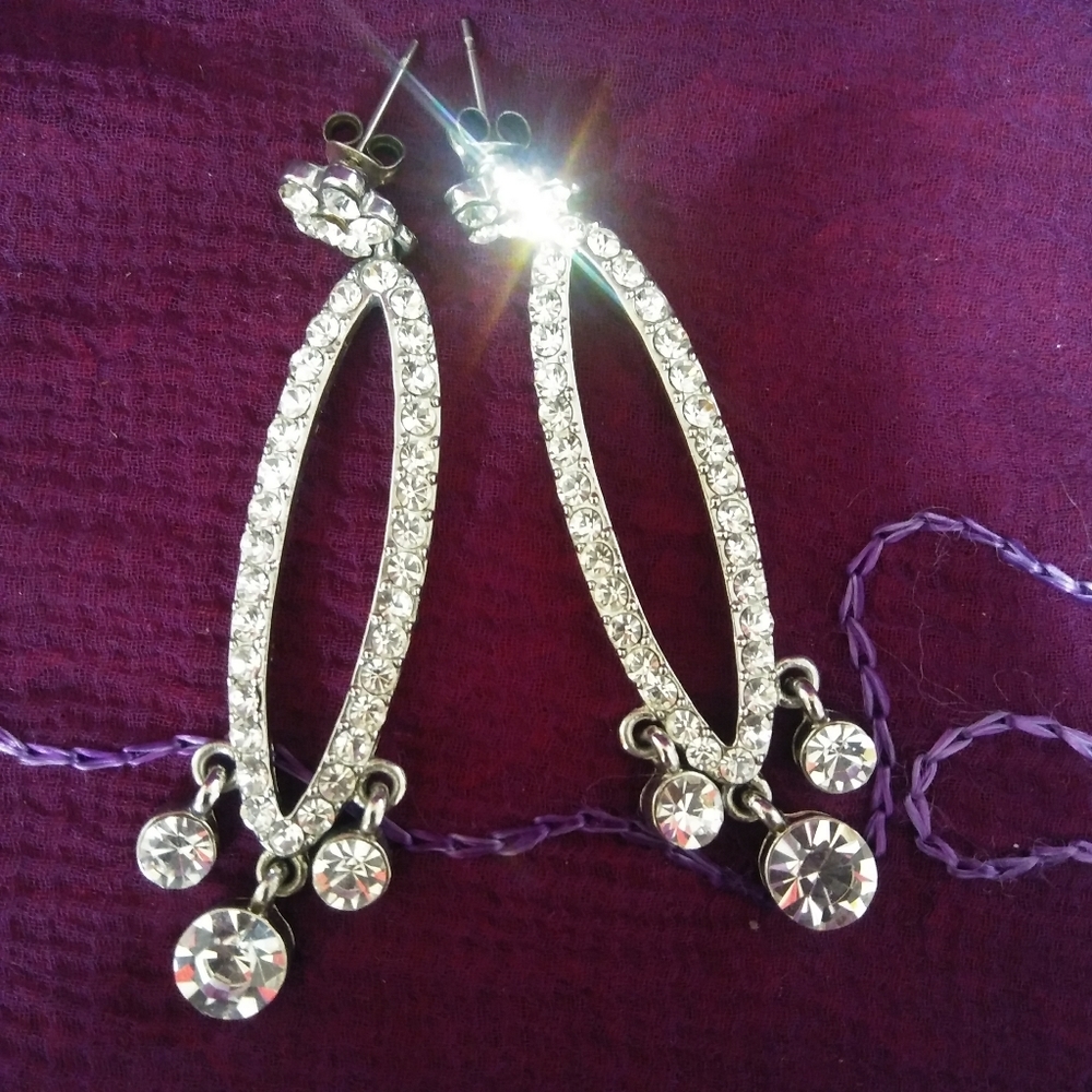 Elegant. Rhinestone Earrings